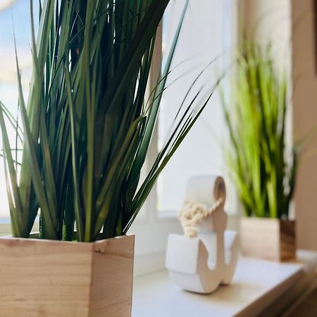 Kapitaenshaus An Der Warnow Mit Sauna ロストック エクステリア 写真