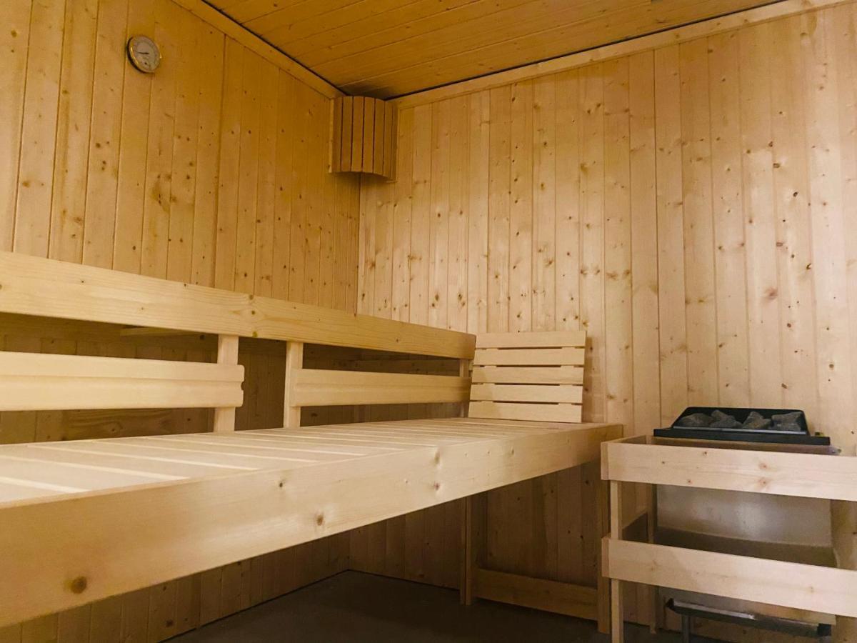 Kapitaenshaus An Der Warnow Mit Sauna ロストック エクステリア 写真