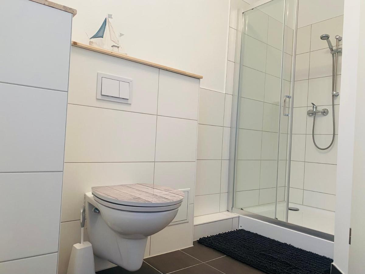 Kapitaenshaus An Der Warnow Mit Sauna ロストック エクステリア 写真