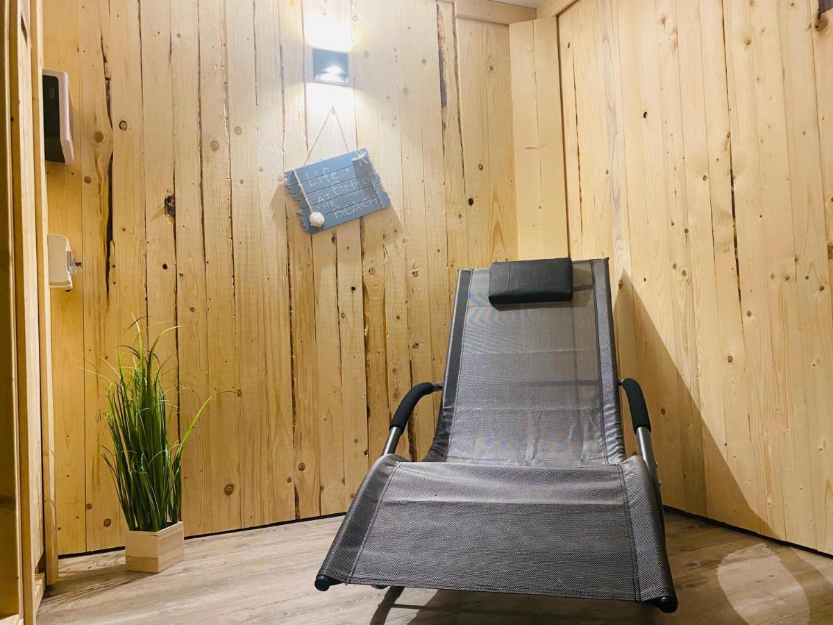 Kapitaenshaus An Der Warnow Mit Sauna ロストック エクステリア 写真
